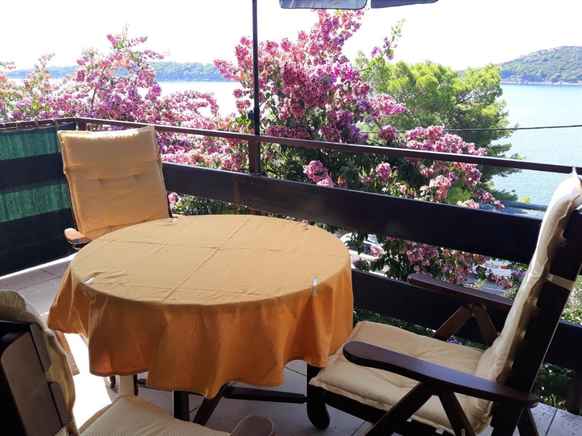 Apartman Ena By The Sea Prizba Ngoại thất bức ảnh
