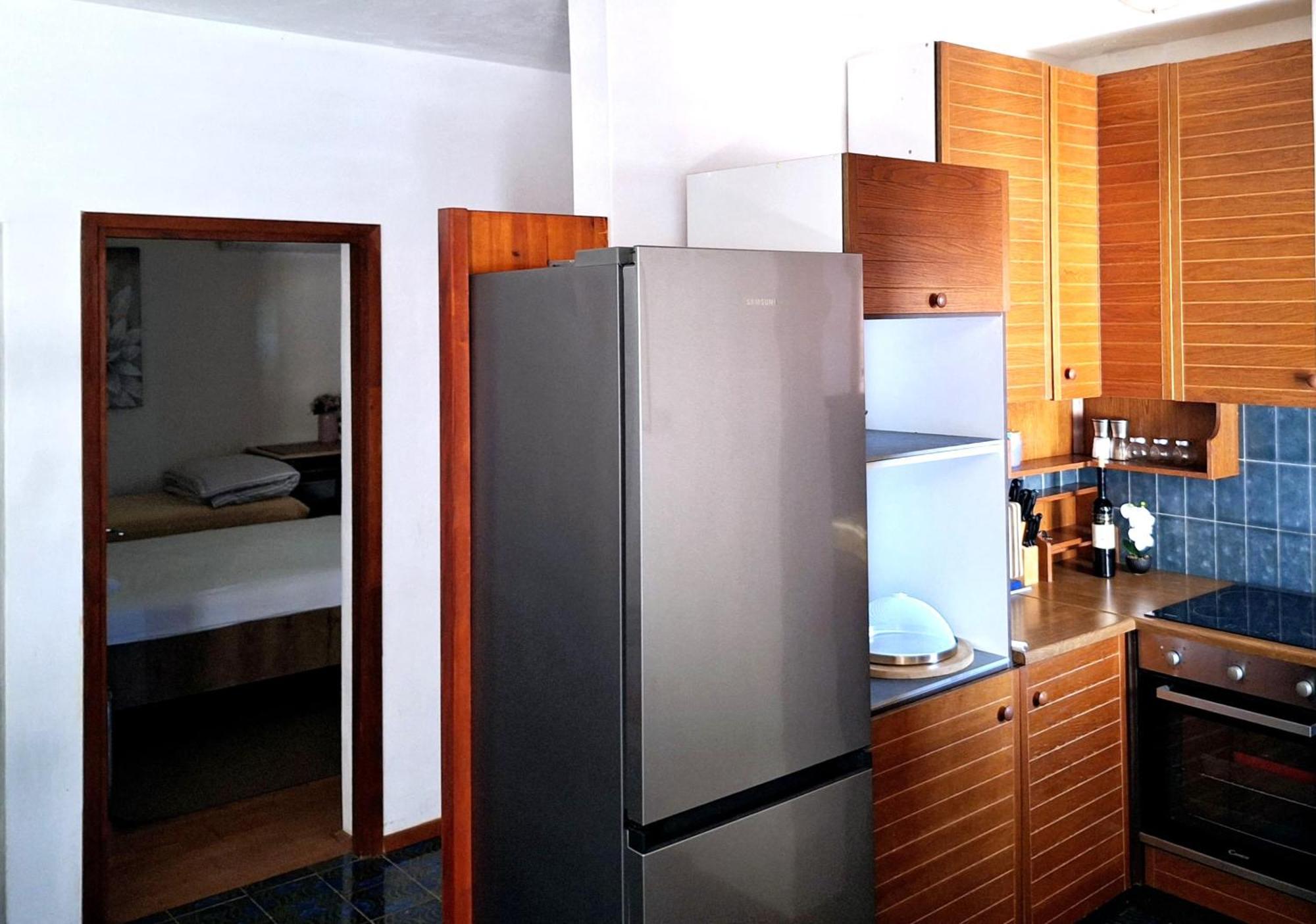 Apartman Ena By The Sea Prizba Ngoại thất bức ảnh